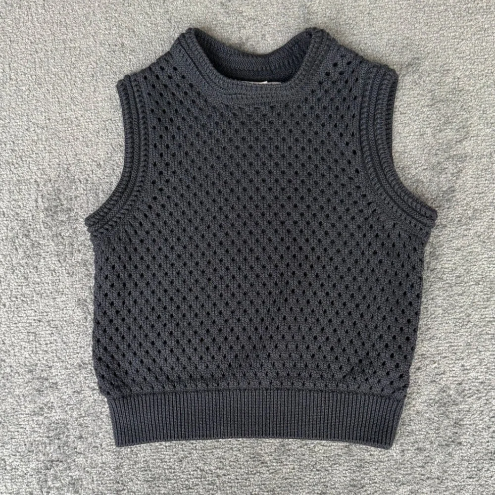 Sincerely Jules Womens Small Grey‎ Open Knit Crochet Sweater Vest Crew Neck Top
